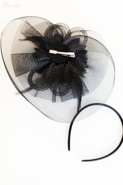 Gothic Haarschmuck „Dark Blossom“ mit Federn & Schleiernetz
